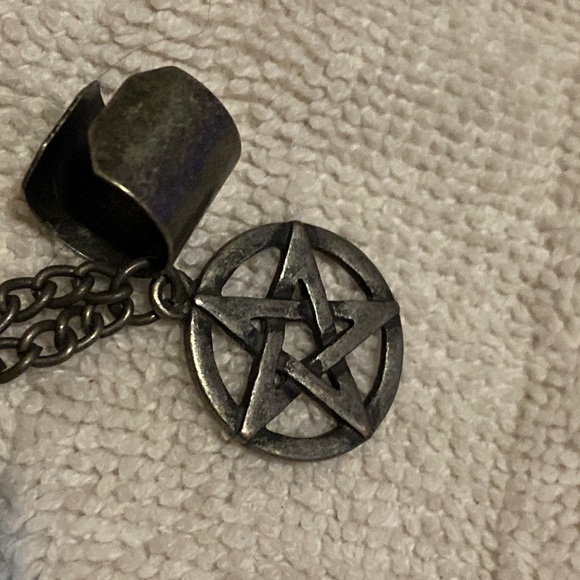 Gothic dangly earrings mismatch with cuff - Picture 3 of 4